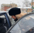 Женщины-полицейские поздравили тульских автомобилистов с 23 февраля - Газета Маяк